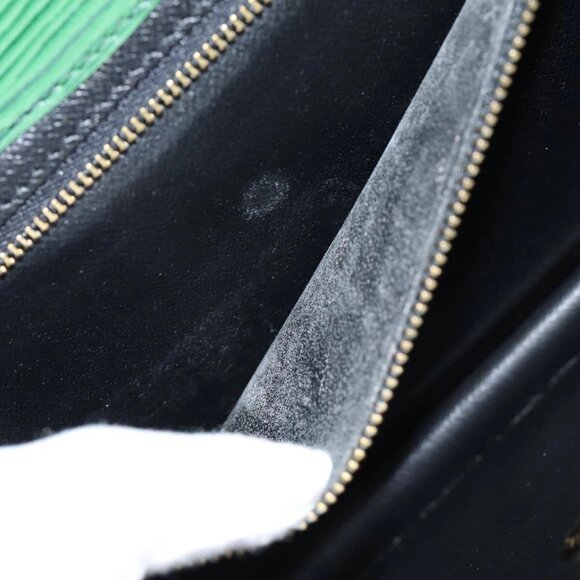LOUIS VUITTON Epi Montaigne 27 Clutch Bag Green M52654 LV Auth 83255 - Picture 16 of 16